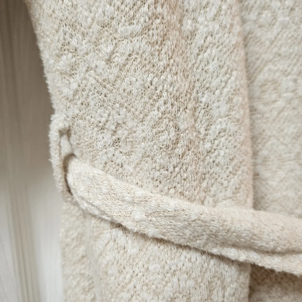 Anthropologie Saturday Sunday Plush Hooded Short Robe - Picture 6 of 11